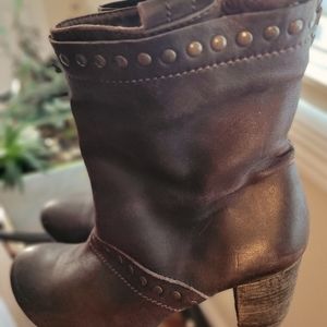 Leather boots